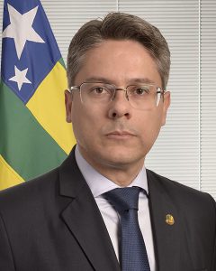 PL 2630 é de autoria do Senador Alessandro Vieira